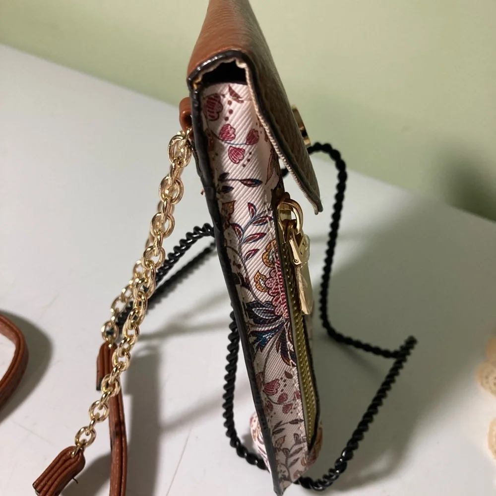 Safe Keepers Floral Crossbody Bag with Brown Accents - Picture 7 of 8